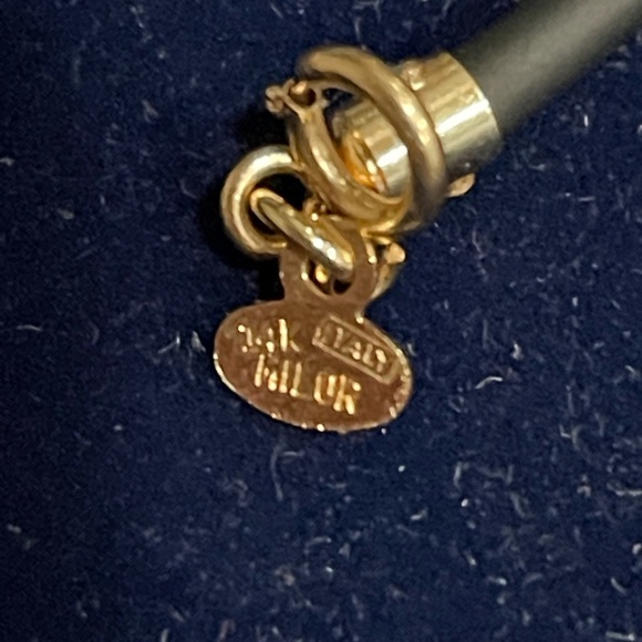 14K Solid Yellow Gold Rare Script G Black leather necklace gold closure🇮🇹NWOT - Picture 4 of 5